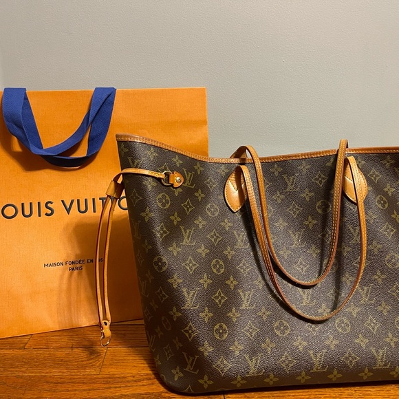 Louis Vuitton Handbags - Louis Vuitton Neverfull GM Monogram Bag Included Made in France